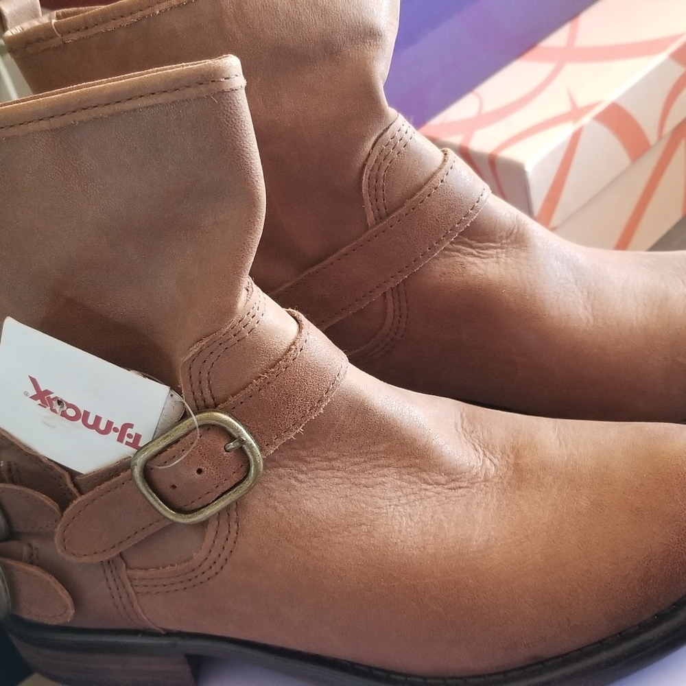 Booties - Picture 4 of 6
